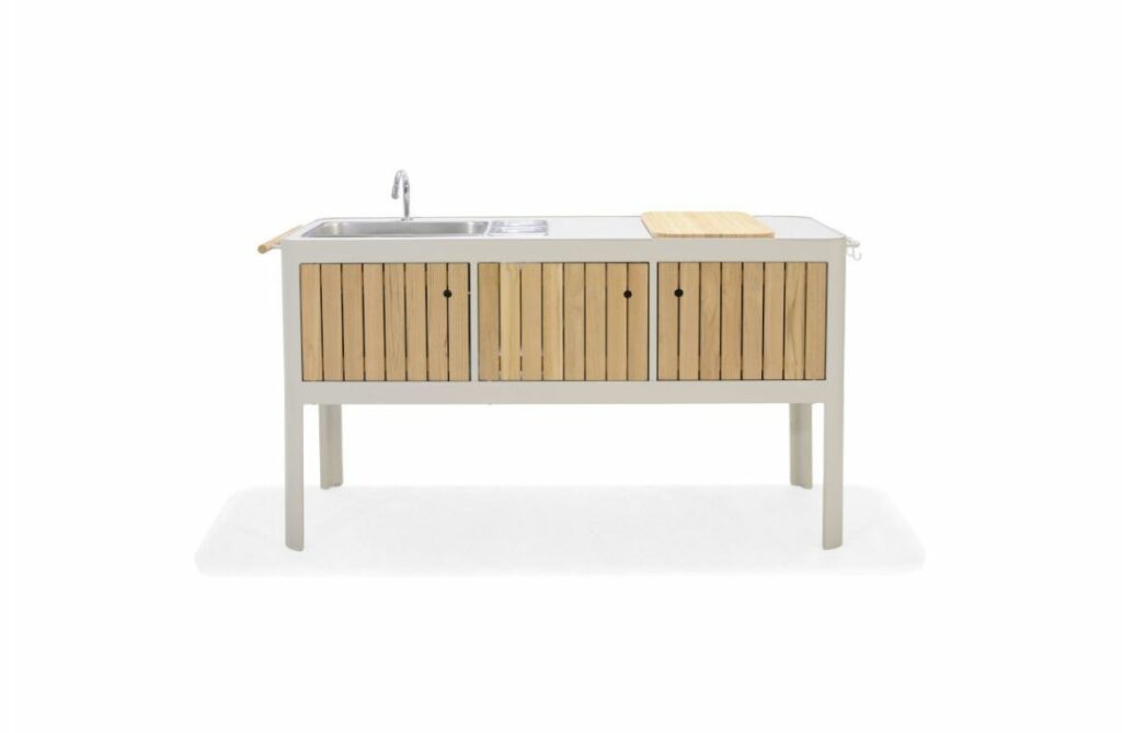 Nova Design & Build - Bucatarie exterioara - Portals Light