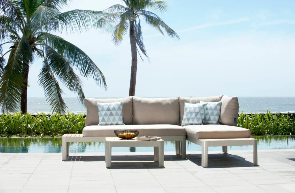 Nova Design & Build - Set canapele – Lifestyle Garden - Portals Light - 3 buc. - canapea cu 2 locuri, canapea cu 2 locuri, măsuță de cafea