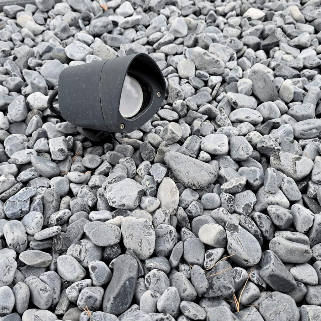 Nova Design & Build - Piatra decorativa Pebble Nero Ebano