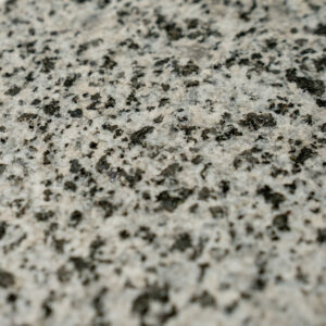 Nova Design & Build - Dale Granit Fiamat Sare si Piper