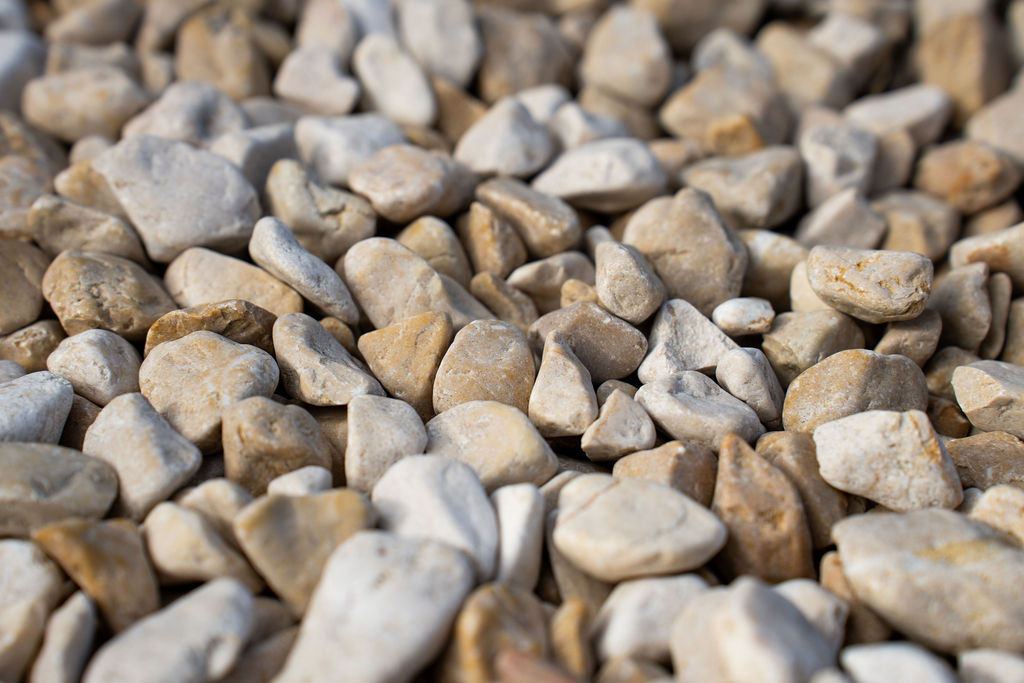 Nova Design & Build - Piatra decorativa Giallo Mori 1-3 cm