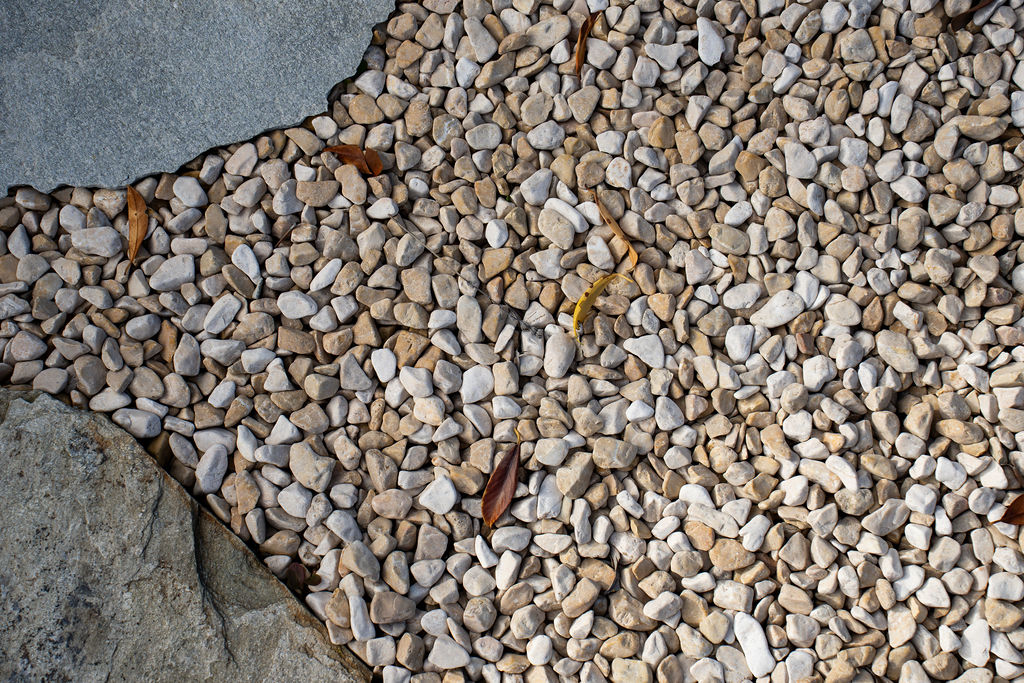 Nova Design & Build - Piatra decorativa Giallo Mori 1-3 cm